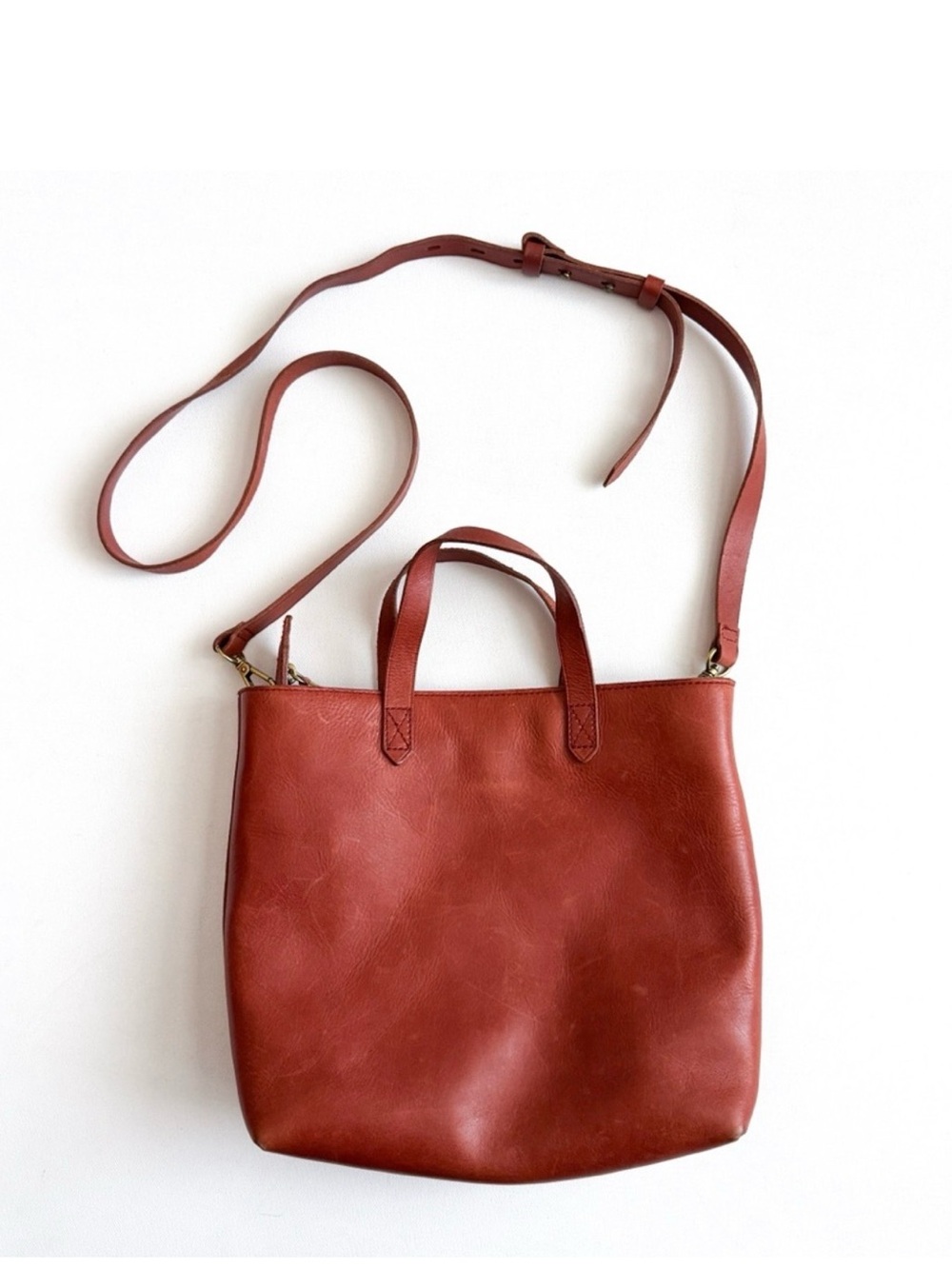 Madewell Carryall zip top tote in Cognac